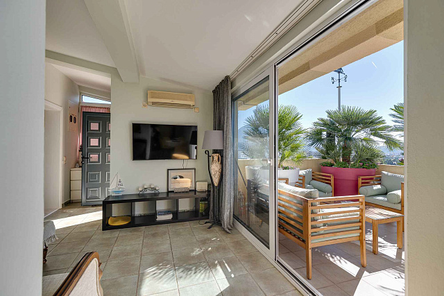Villa with 3 Separate Apartments – Ideal Investment Opportunity for a Mini-Hotel — photo 10